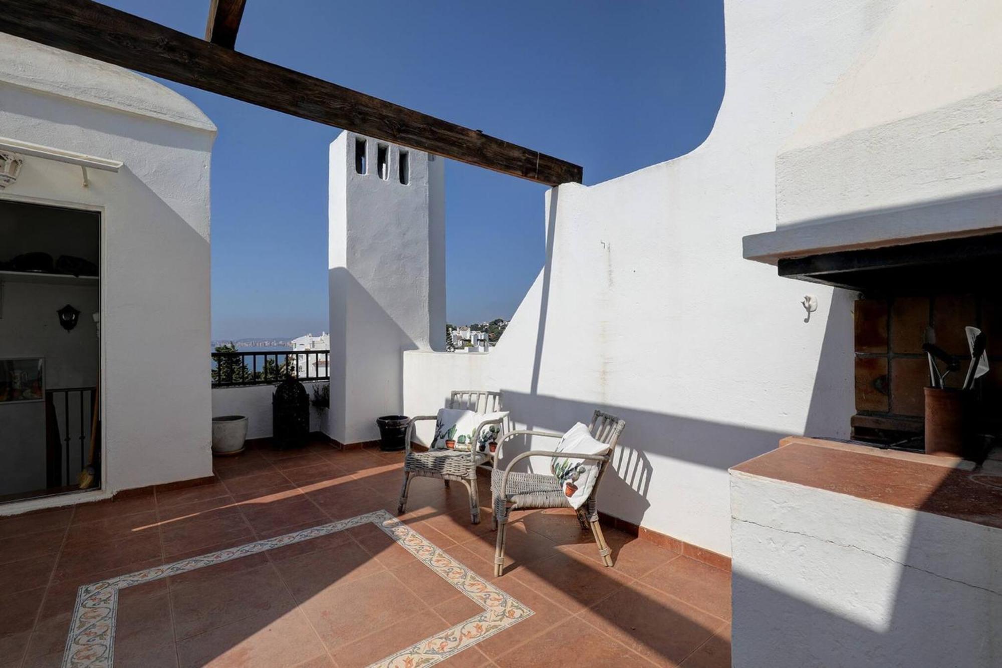 082 - Stunning Sea Views Beachfront Apartment Benalmádena Exteriör bild
